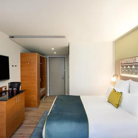 Leonardo Esslingen Otel 4*