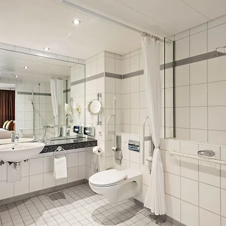 Leonardo Esslingen Hotel 4*