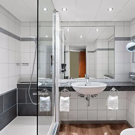 Leonardo Esslingen Hotel 4*