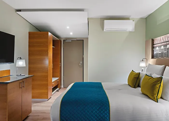 Hotel Leonardo Esslingen 4*