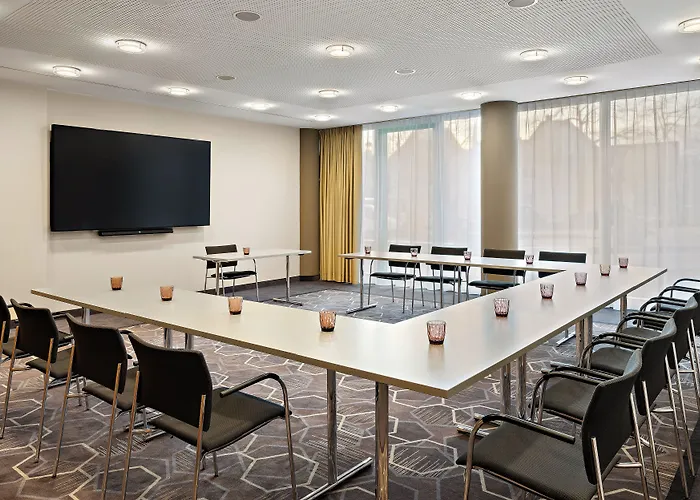 Hotel Leonardo Esslingen 4*