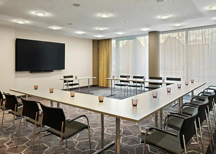 Hotel Leonardo Esslingen 4*