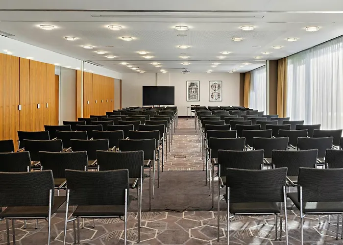 Leonardo Esslingen 4*